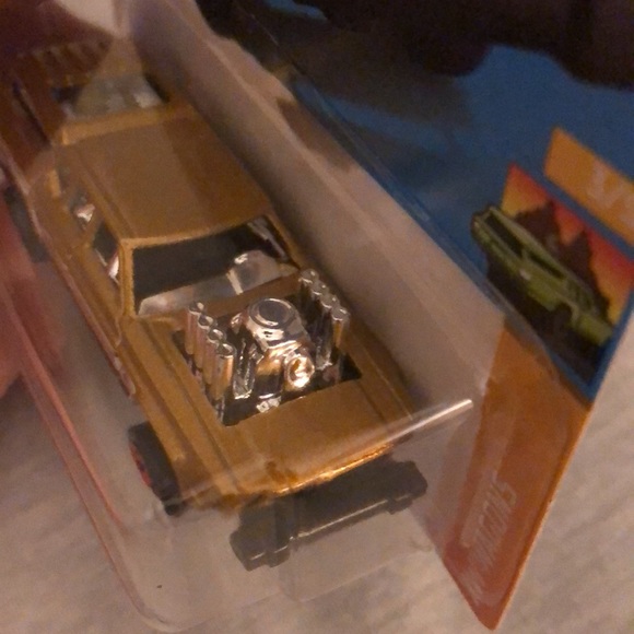 Cruiser Bruiser - Picture 5 of 11